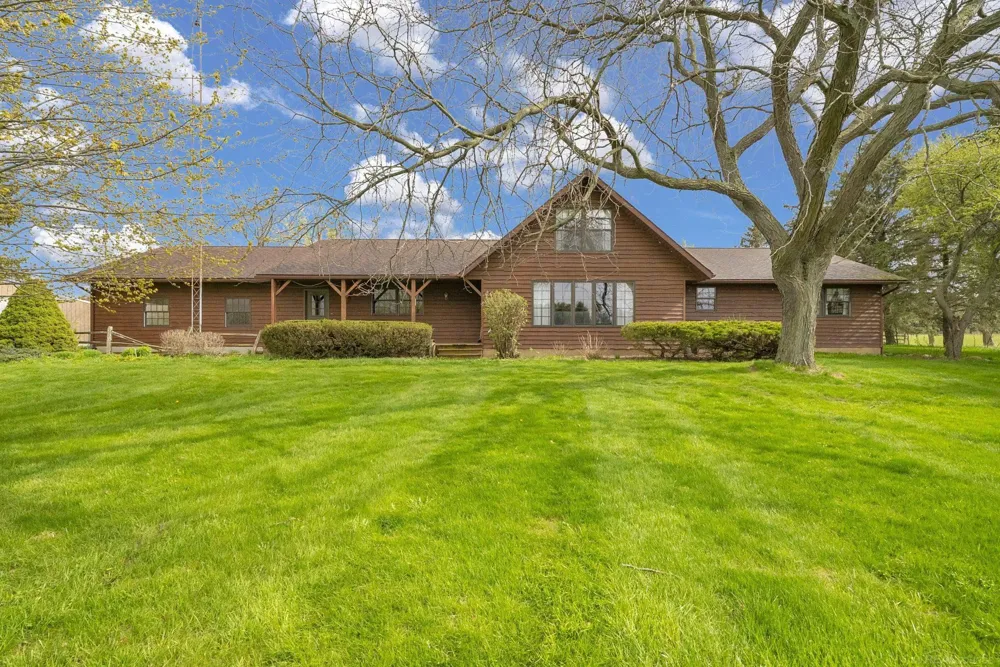 5800 Deckerville Road Forester Township, MI 48427