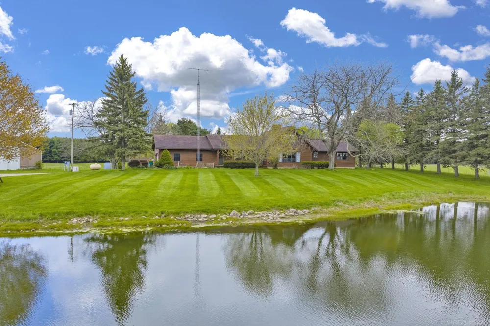 5800 Deckerville Road Forester Township, MI 48427