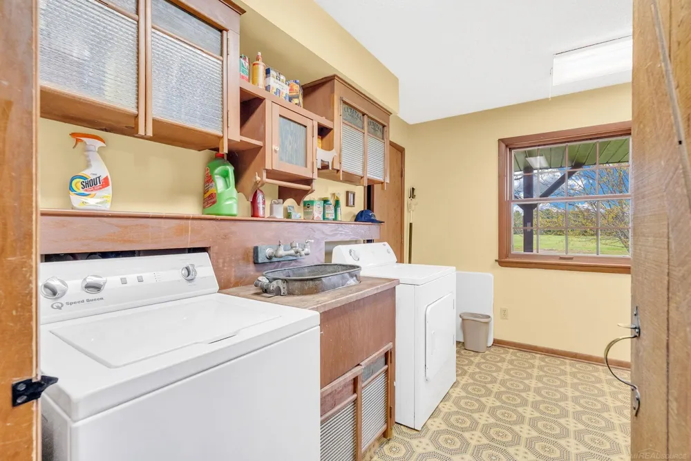 5800 Deckerville Road Forester Township, MI 48427