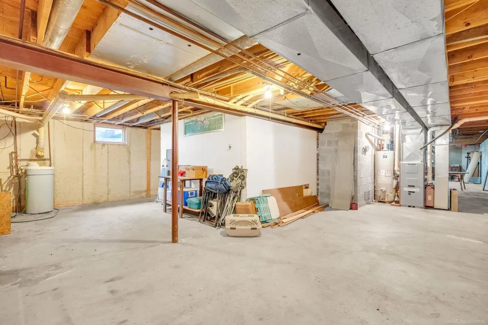 5800 Deckerville Road Forester Township, MI 48427