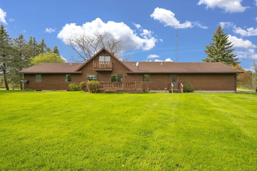 5800 Deckerville Road Forester Township, MI 48427