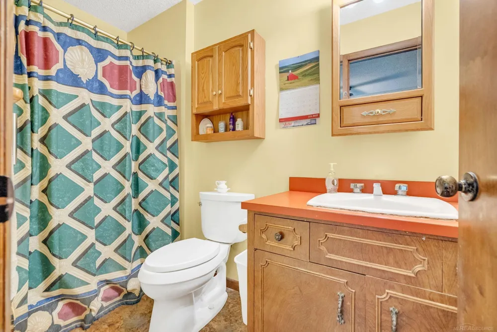 5800 Deckerville Road Forester Township, MI 48427