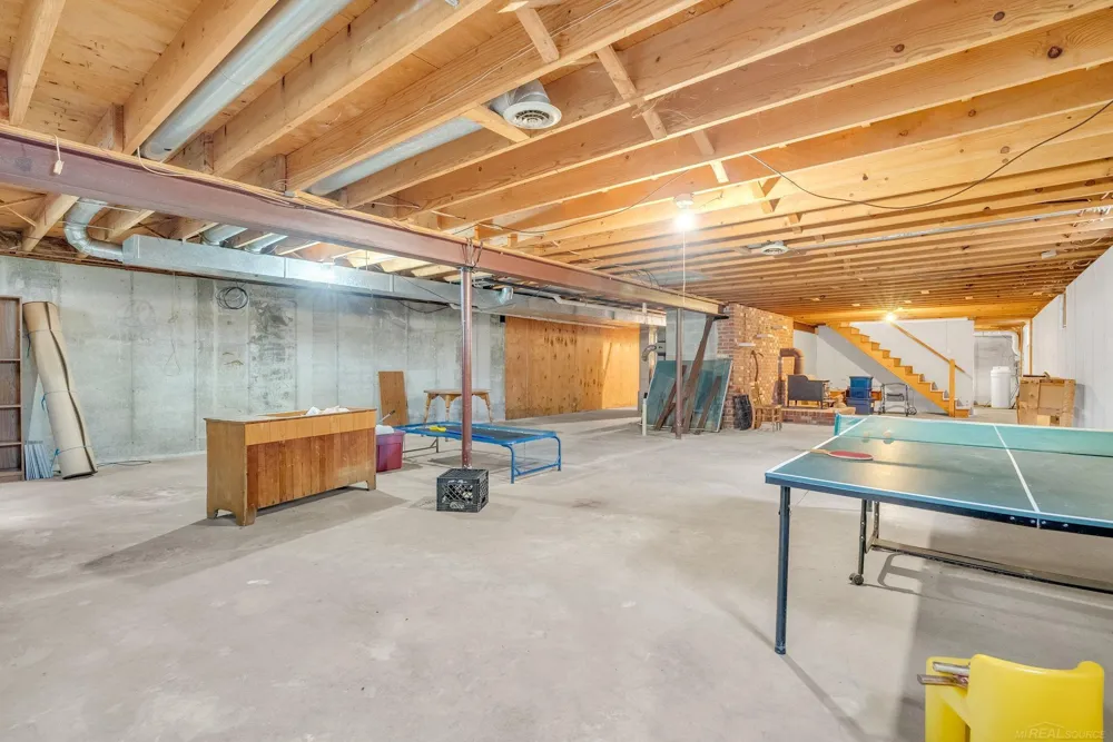 5800 Deckerville Road Forester Township, MI 48427
