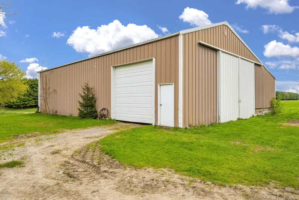 5800 Deckerville Road Forester Township, MI 48427