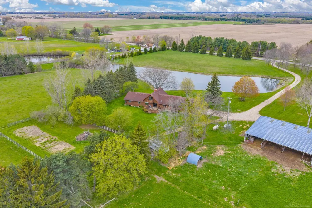 5800 Deckerville Road Forester Township, MI 48427