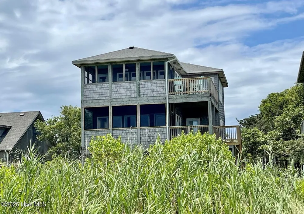 112 Oneal Drive Ocracoke, NC 27960