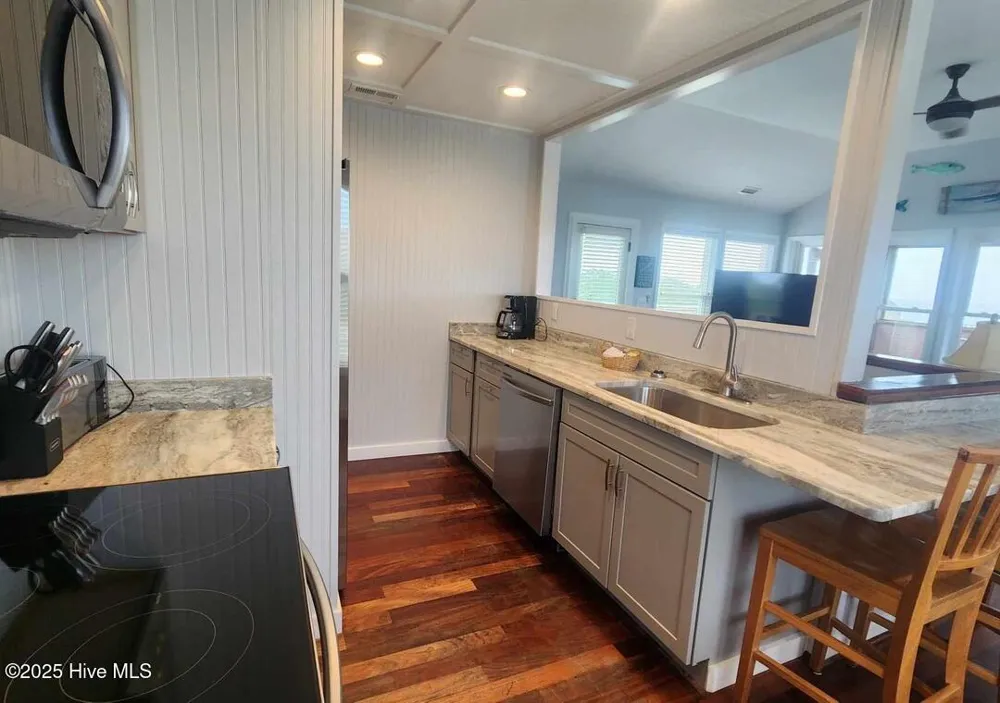 112 Oneal Drive Ocracoke, NC 27960