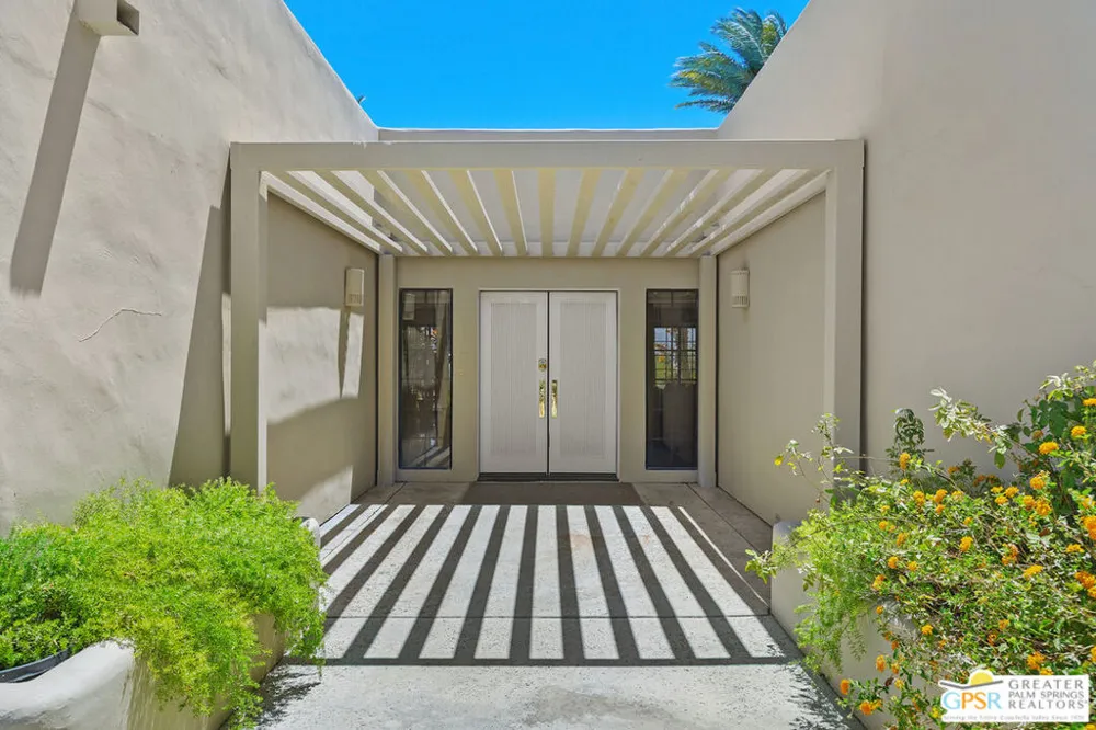 29249 Moon Shadow Drive Thousand Palms, CA 92276