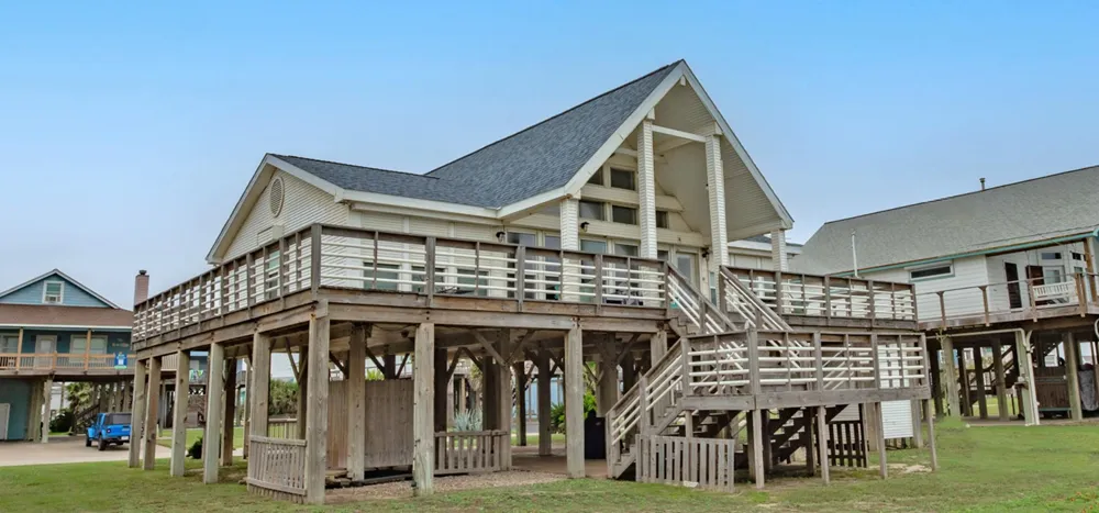12922 Jolly Roger Drive Freeport, TX 77541