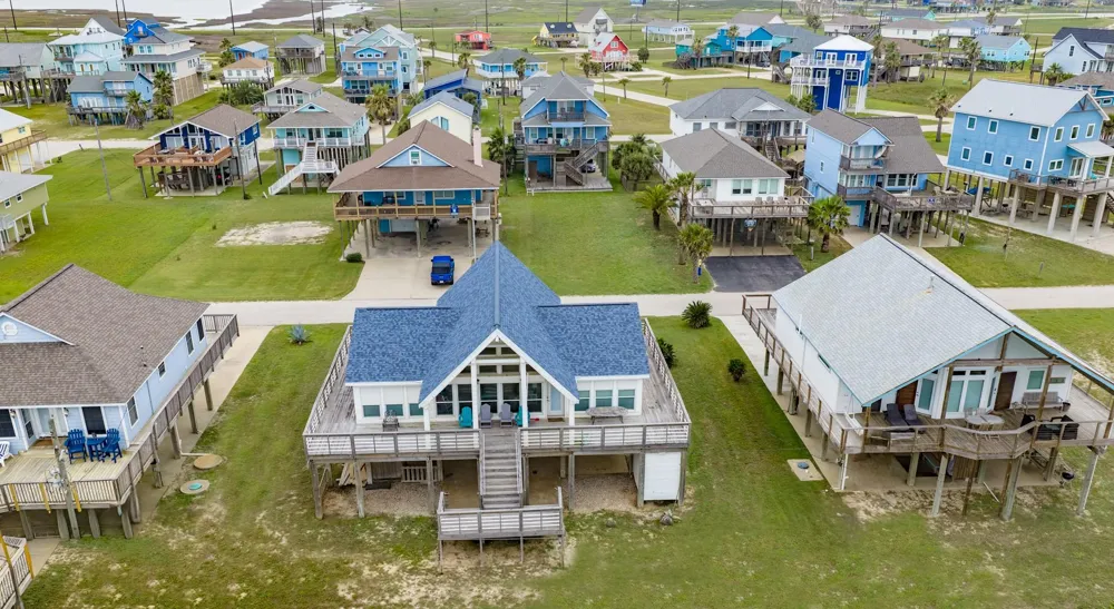 12922 Jolly Roger Drive Freeport, TX 77541