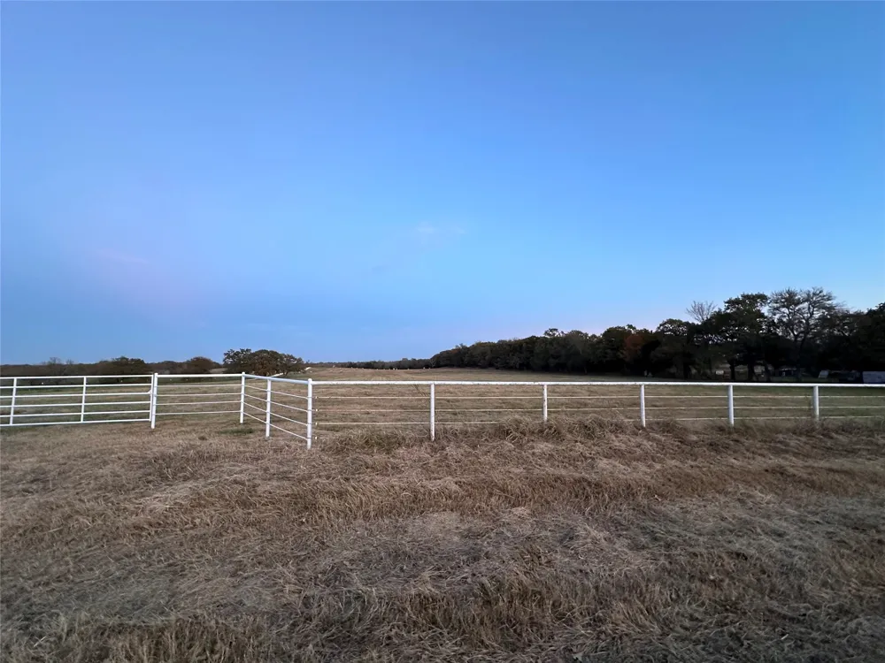 W Line Road Collinsville, TX 76233