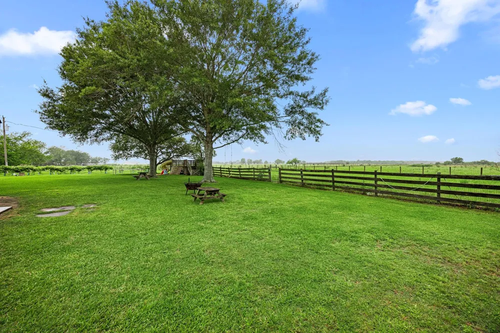 16720 Fm 1164 Road East Bernard, TX 77435