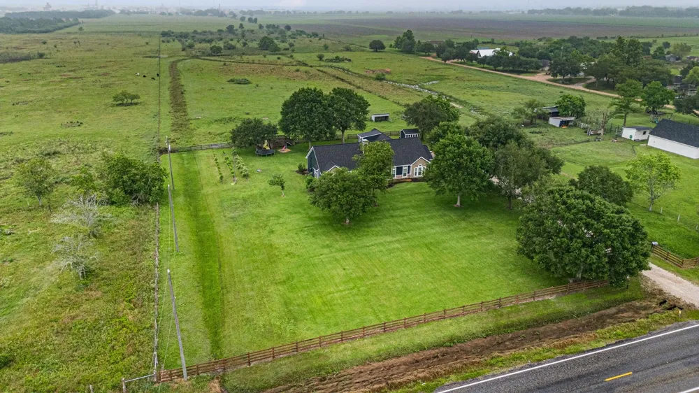 16720 Fm 1164 Road East Bernard, TX 77435