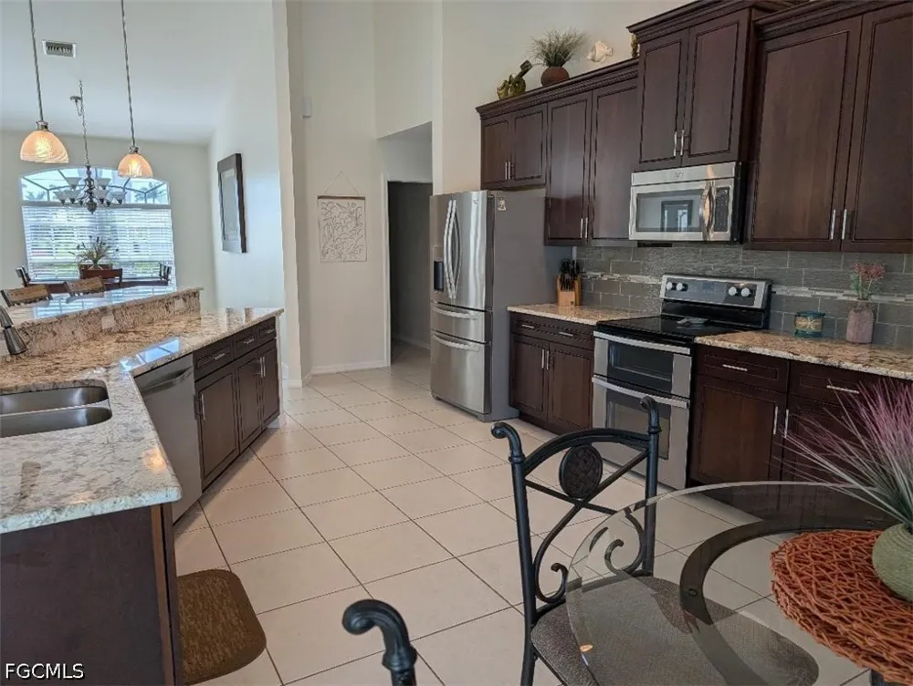 SW 9th Place Cape Coral, FL 33914