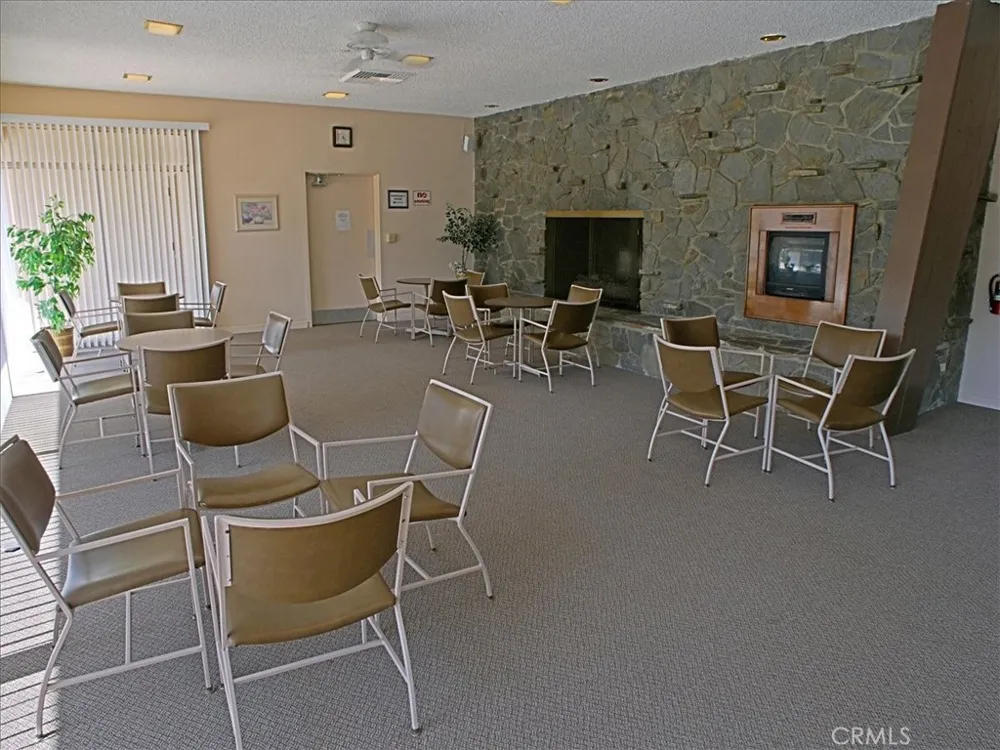 19427 Oak Crossing Newhall, CA 91321