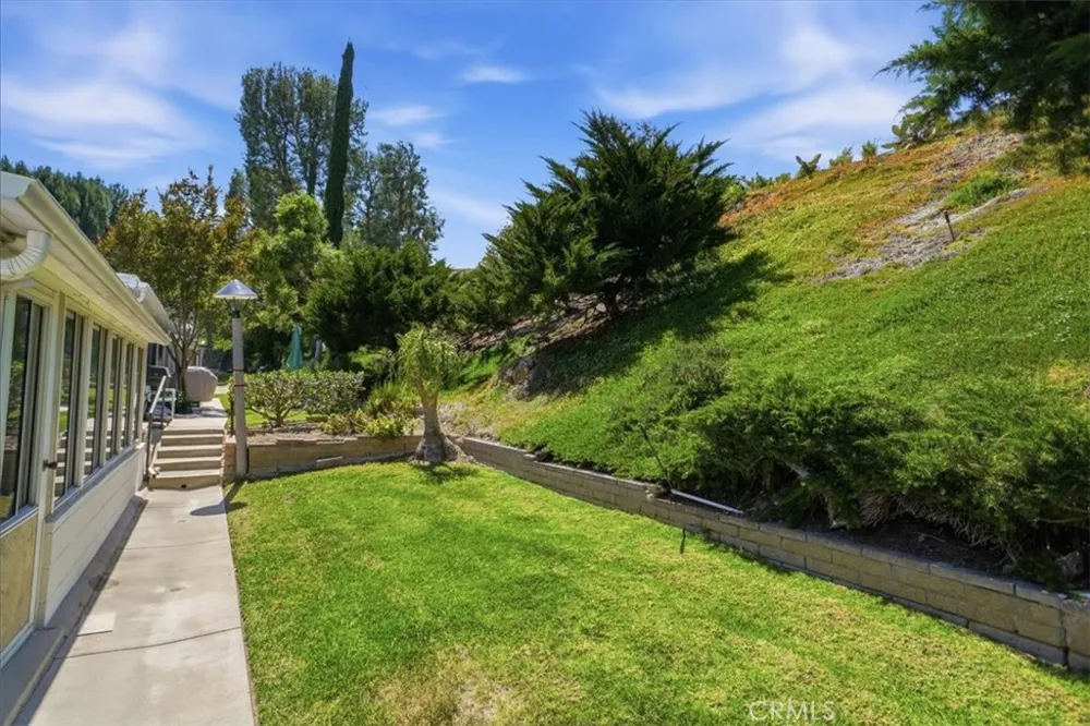 19427 Oak Crossing Newhall, CA 91321