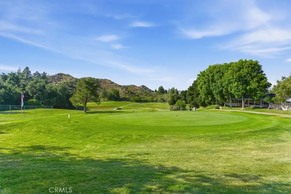 19427 Oak Crossing Newhall, CA 91321