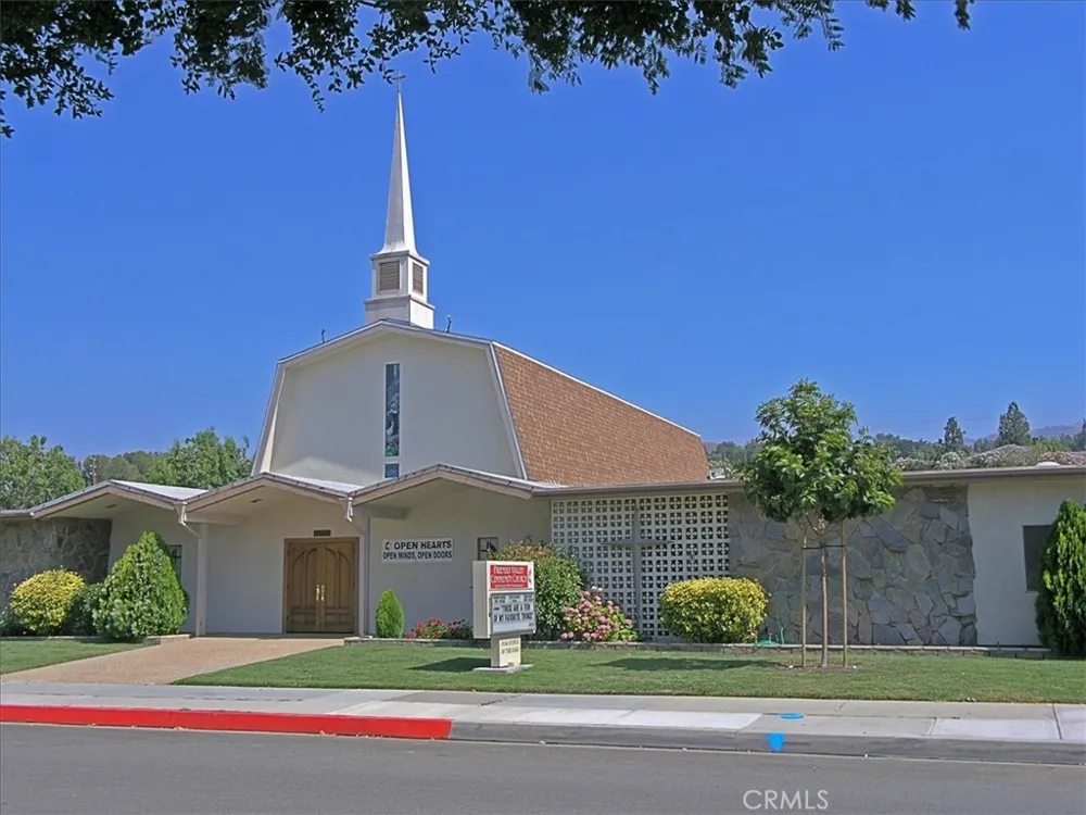 19427 Oak Crossing Newhall, CA 91321