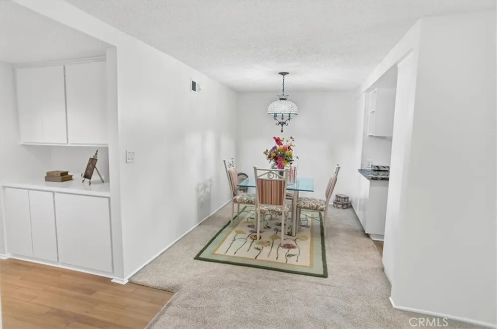 19427 Oak Crossing Newhall, CA 91321