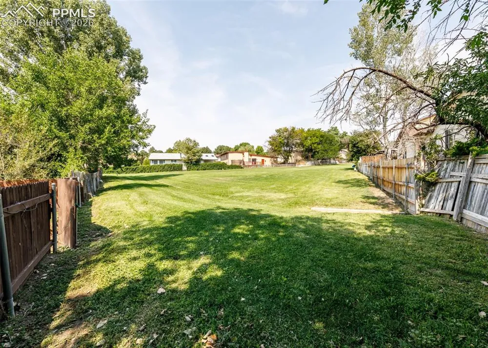 7 Briargate Terrace Pueblo, CO 81001