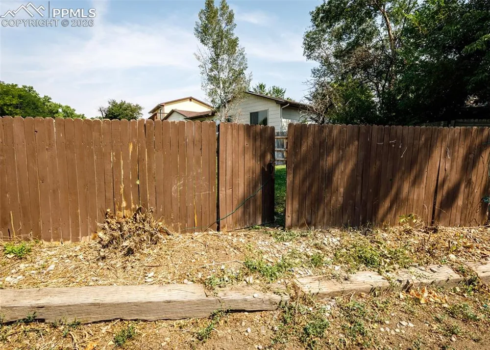 7 Briargate Terrace Pueblo, CO 81001