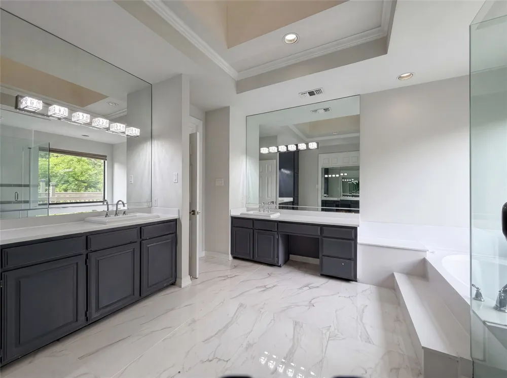 2405 Castle Rock Road Arlington, TX 76006