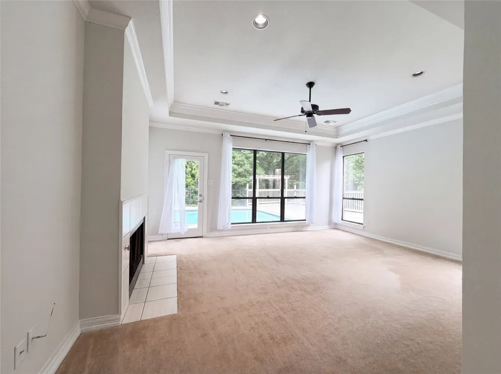 2405 Castle Rock Road Arlington, TX 76006