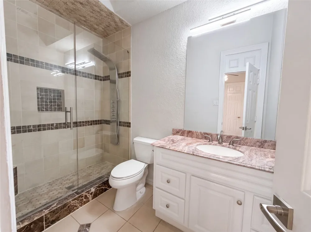 2405 Castle Rock Road Arlington, TX 76006