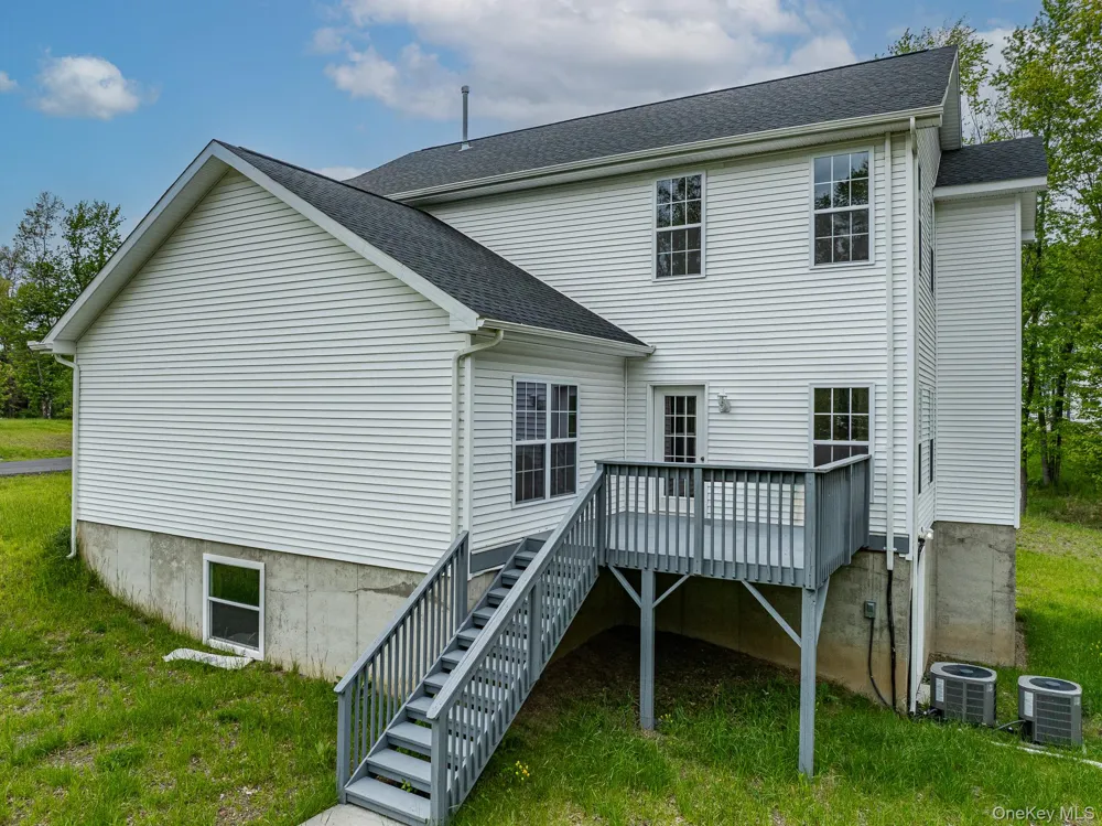 24 Francis Harrison Court Montgomery, NY 12549