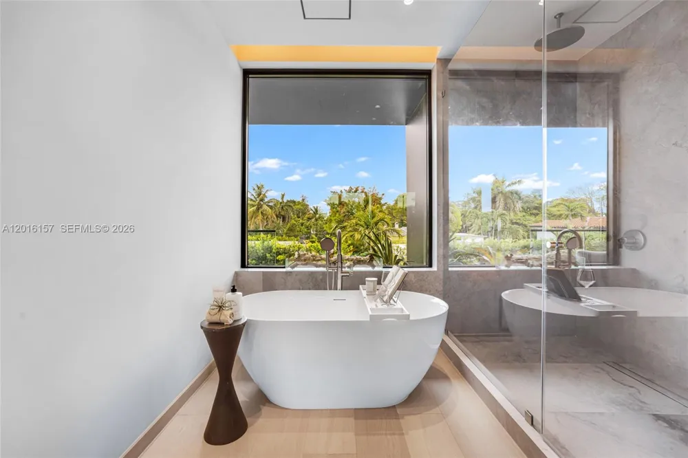 4550 Jefferson Ave Miami Beach, FL 33140