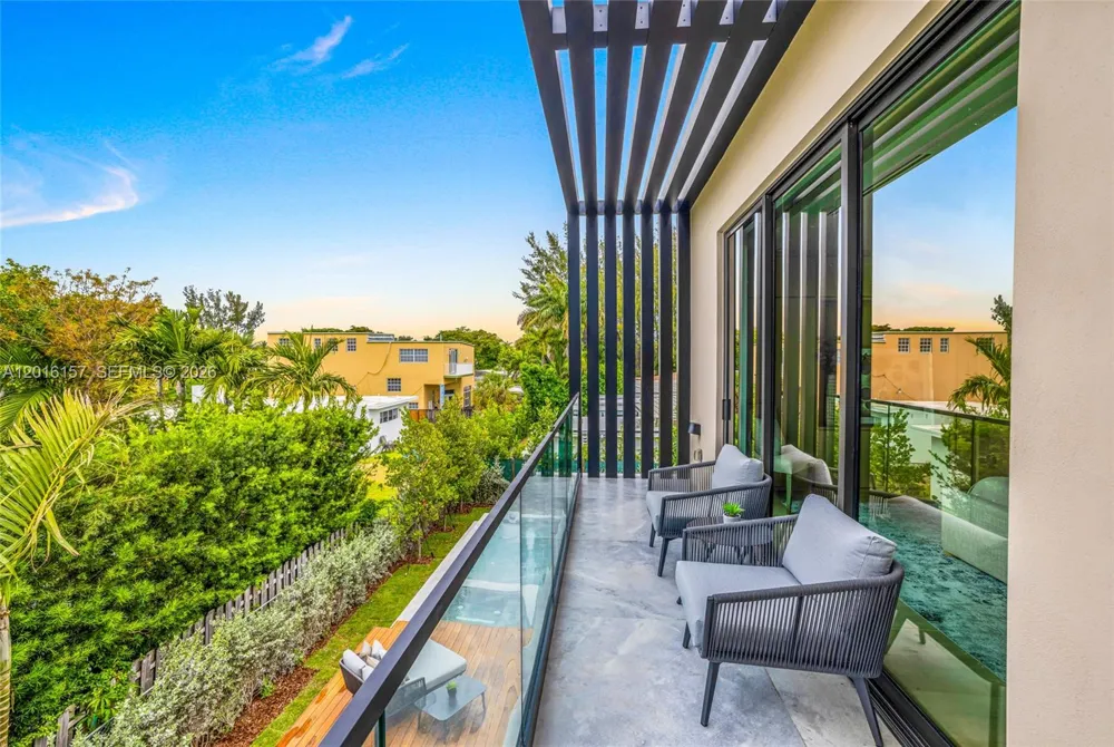 4550 Jefferson Ave Miami Beach, FL 33140