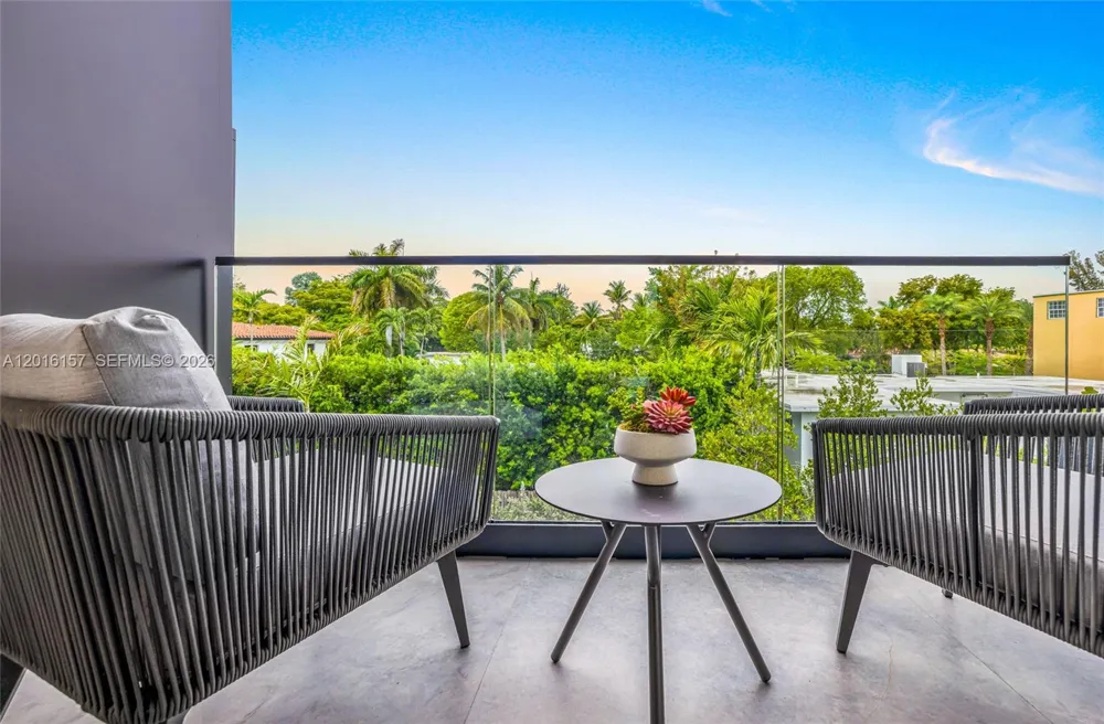4550 Jefferson Ave Miami Beach, FL 33140