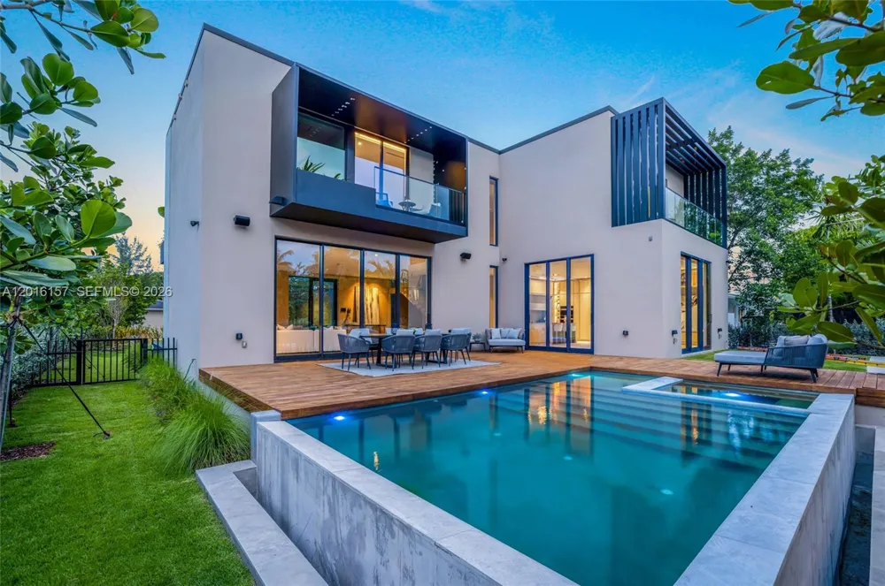4550 Jefferson Ave Miami Beach, FL 33140