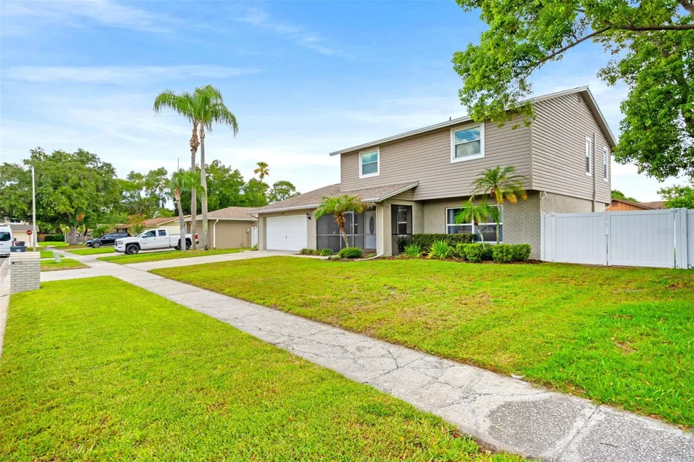4029 BELL GRANDE DRIVE Valrico, FL 33596