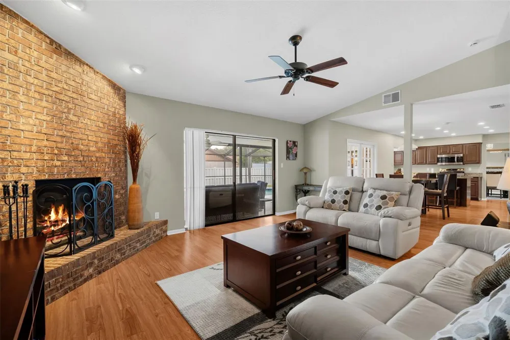 4029 BELL GRANDE DRIVE Valrico, FL 33596