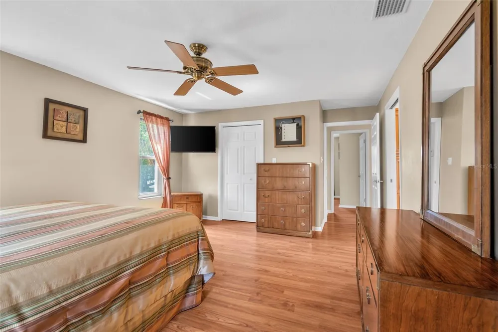 4029 BELL GRANDE DRIVE Valrico, FL 33596