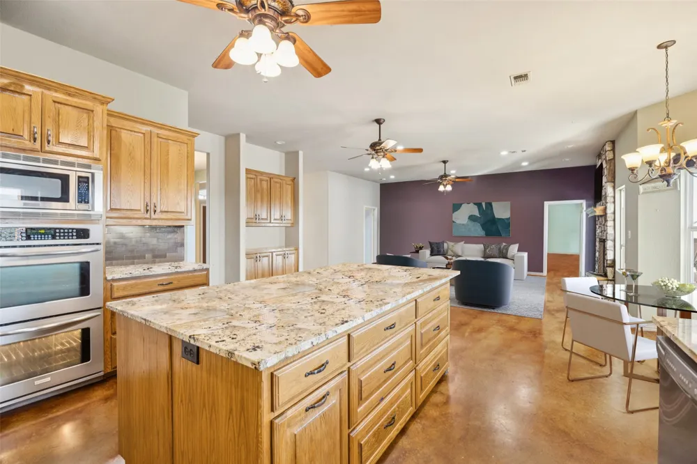 2751 Mitchell Road Krum, TX 76249