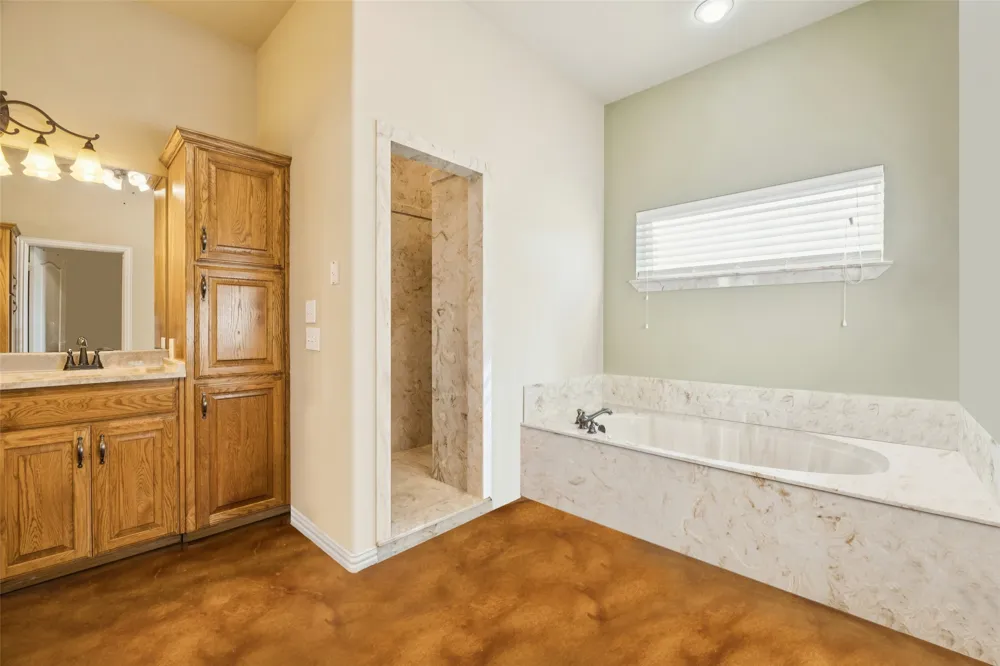 2751 Mitchell Road Krum, TX 76249