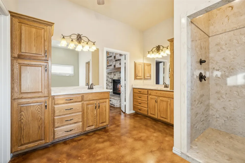 2751 Mitchell Road Krum, TX 76249