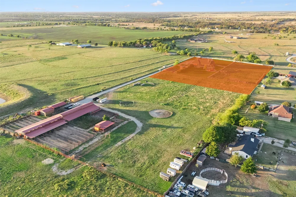 2751 Mitchell Road Krum, TX 76249