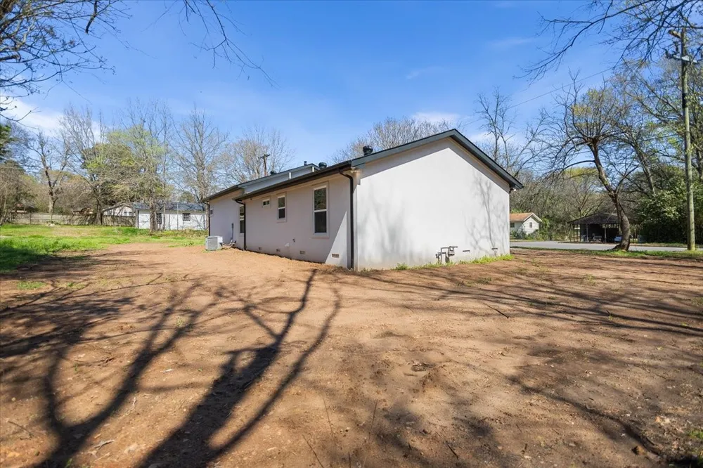 702 S Montgomery Street Gilmer, TX 75644