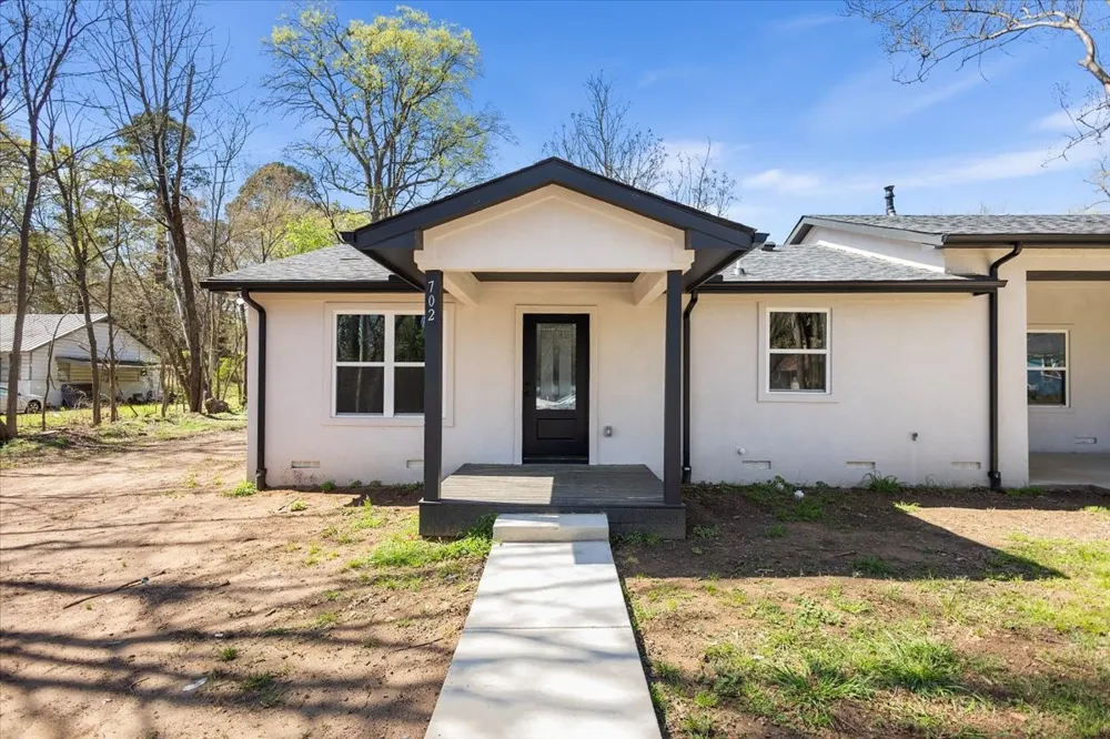 702 S Montgomery Street Gilmer, TX 75644