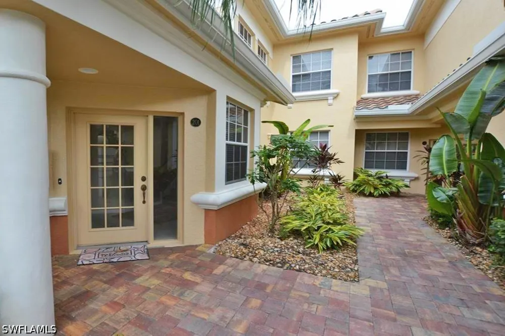 Deer Crossing Court #201 Naples, FL 34114