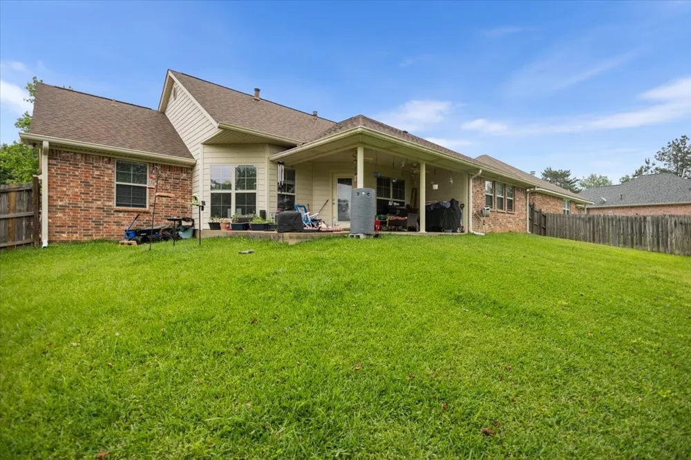 220 Sandstone Lane Nacogdoches, TX 75965