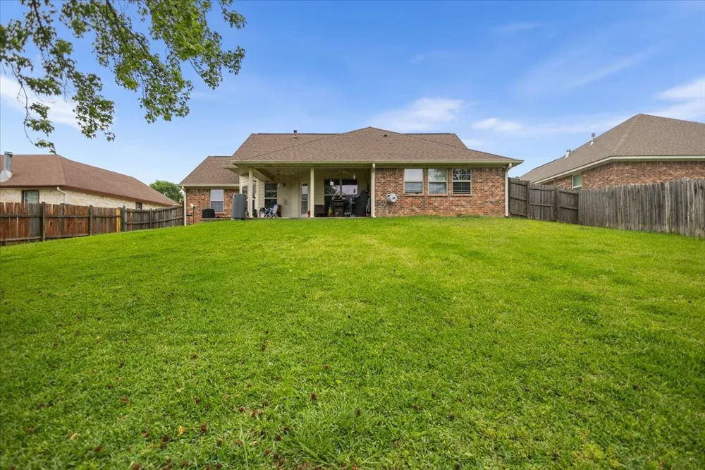 220 Sandstone Lane Nacogdoches, TX 75965