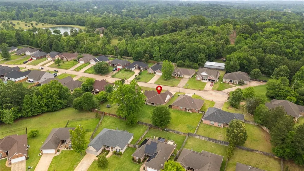 220 Sandstone Lane Nacogdoches, TX 75965