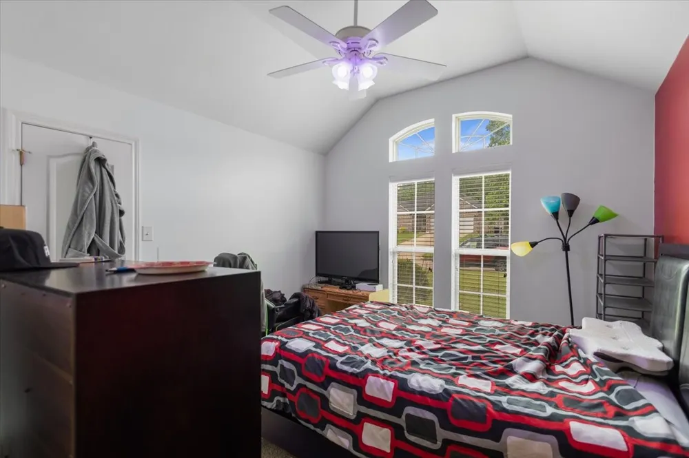 220 Sandstone Lane Nacogdoches, TX 75965
