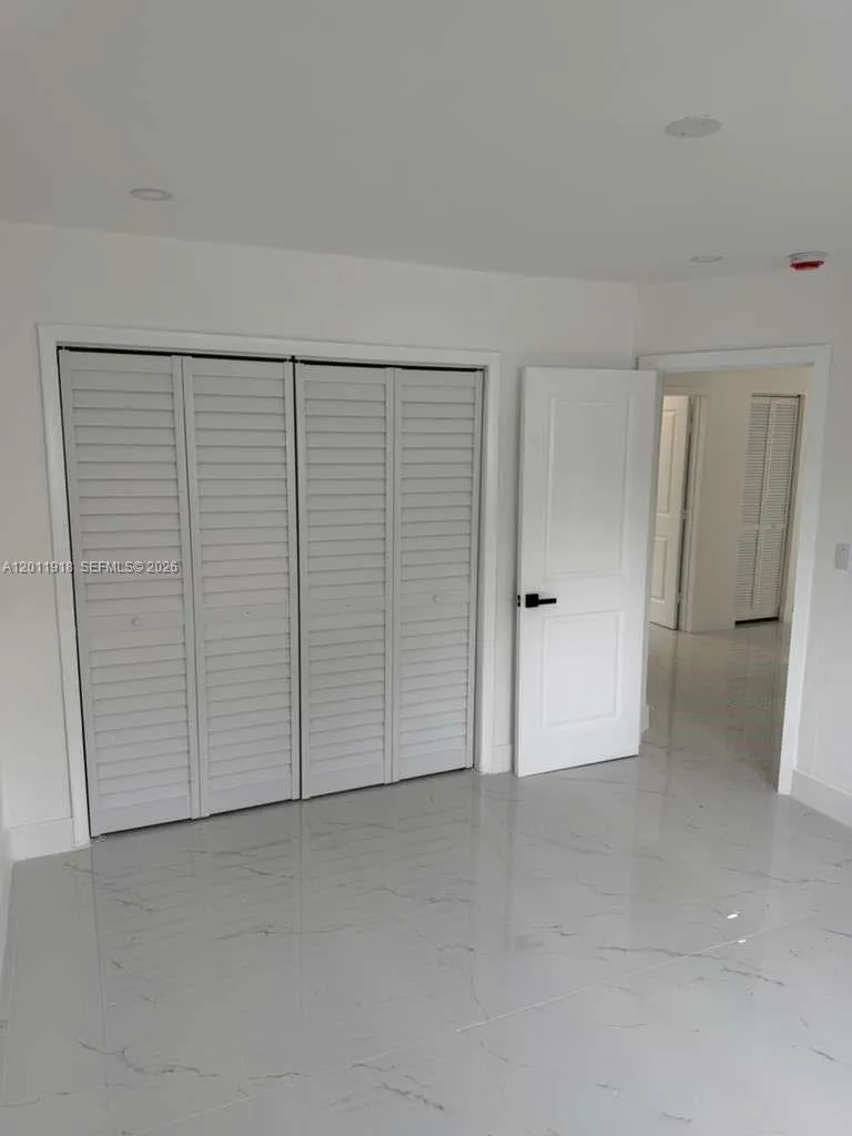 3536 NW 14th Ter Miami, FL 33125
