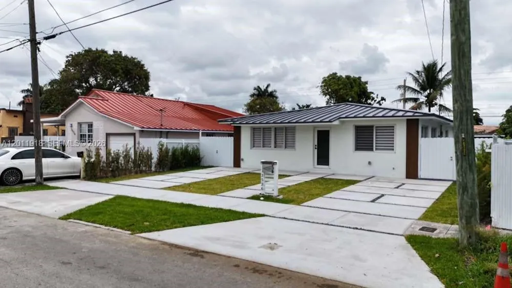 3536 NW 14th Ter Miami, FL 33125