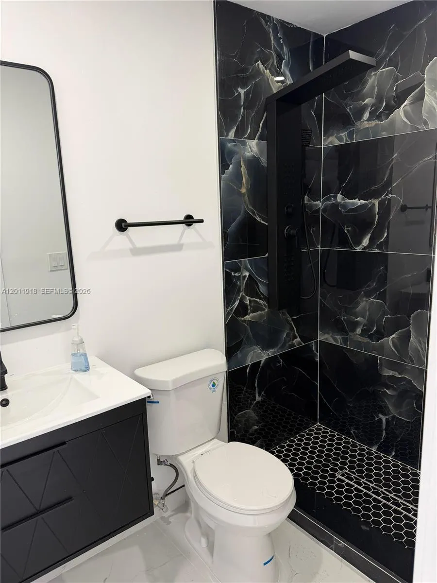 3536 NW 14th Ter Miami, FL 33125